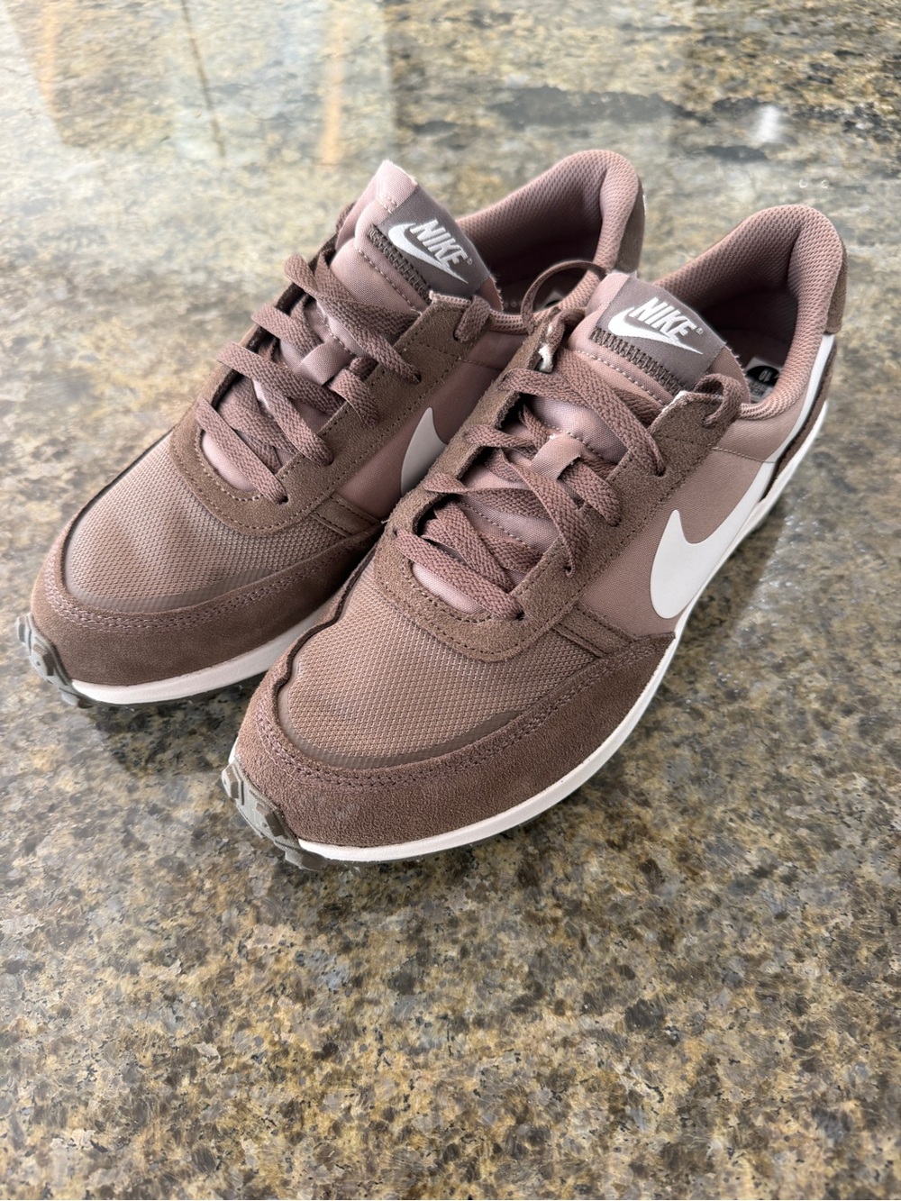 Nike Waffle Debut